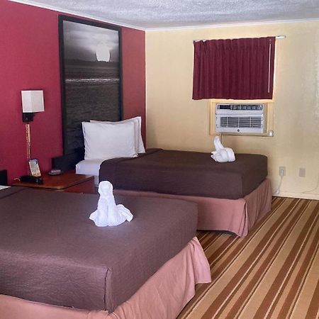 Royal Palace Inn And Suites Myrtle Beach Ocean Blvd Exterior photo