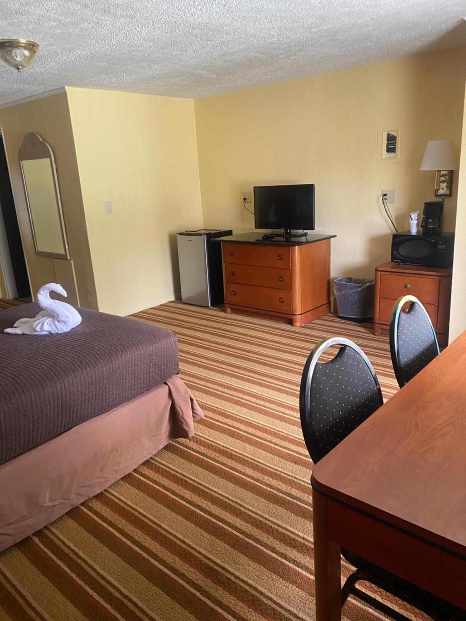 Royal Palace Inn And Suites Myrtle Beach Ocean Blvd Exterior photo
